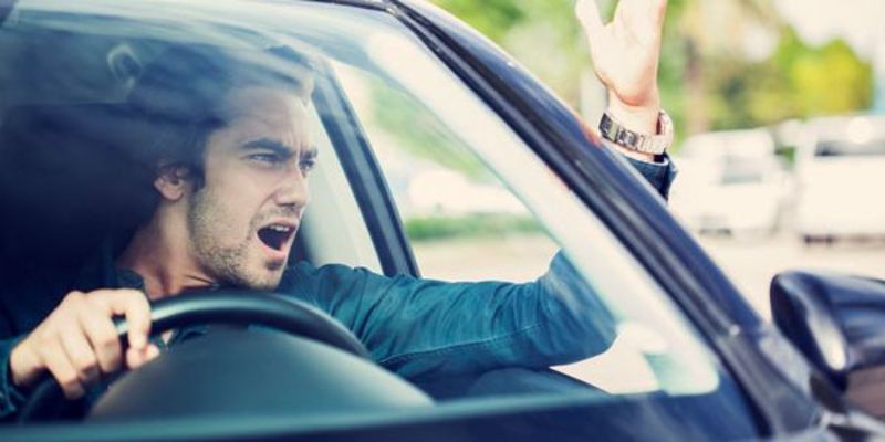 Fahrverbot & Führerscheinentzug: Nötigung im Straßenverkehr